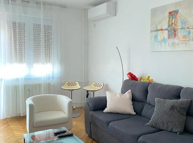 Danijela Apartment *